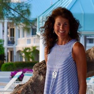 Meet your Posher, Michele